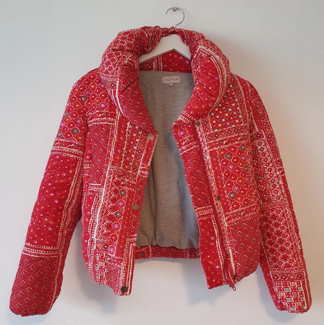 Fin mönstrad pufferjacka  - 90