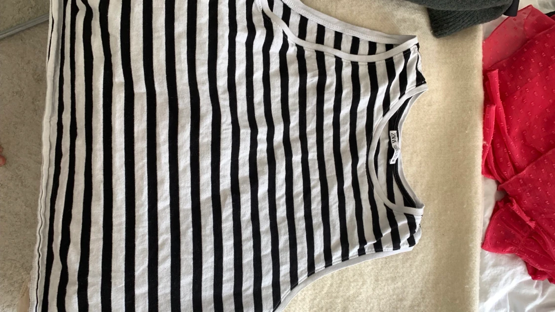 Randigt snyggt linne