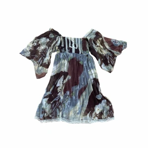 Klänning  -  Brun/ gröna 