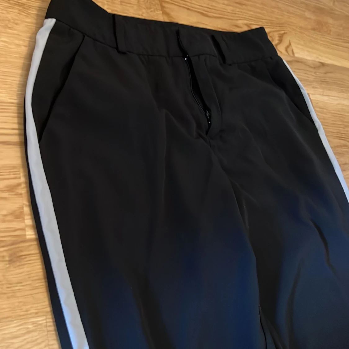 Svarta lösa sköna kostym byxor - 90