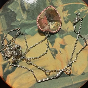 diamant halsband  - oanvänd diamant halsband med rosa färg 😊