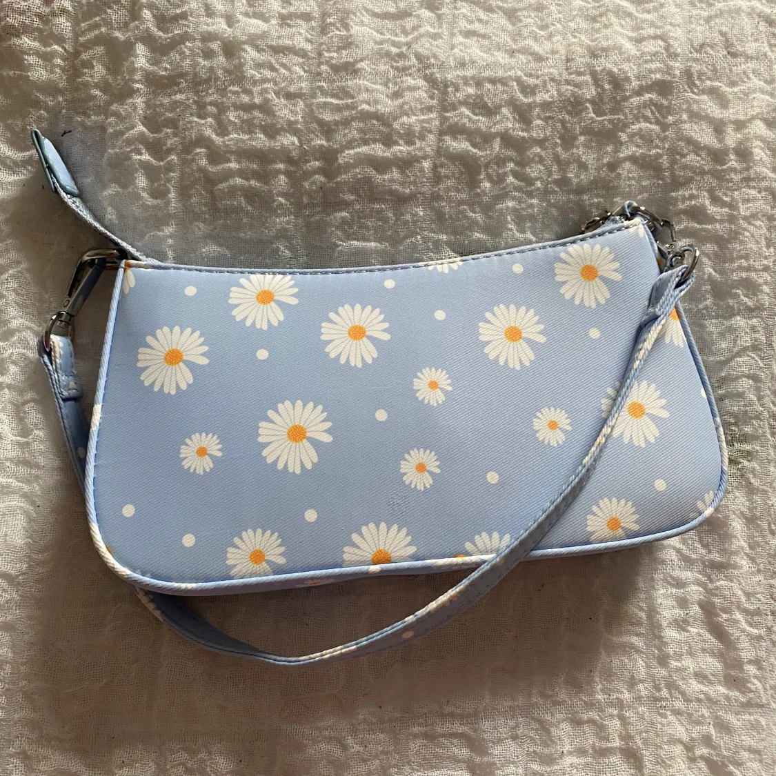 Handväska med hamomile blommor motiv