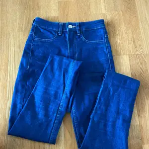 Jeans ifrån h&m 60kr + frakt