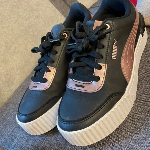 Puma - Bra skick använt en gång, köpte skorna för 1000