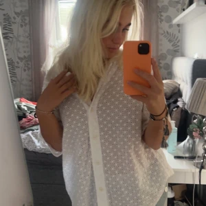 Skön blus  - Skön blus till  alla årstider 