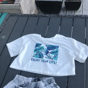 Shein - En kropp topp från shein i storlek 140