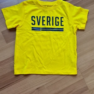 Sverige tröja stl 86/92 - Sverige tröja stl 86/92 NY 45KR