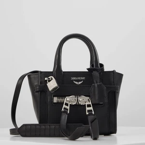 Zadig candide bag  - Så fin zadig väska, som inte kommer till användning längre tyvärr!💕 Använd ett fåtal gånger, därav inga defekter. 💗💗 skriv privat om du vill köpa eller undrar något!