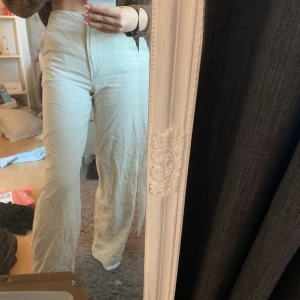 Linnebyxor - Snygga tajta linnebyxor som inte kommer till användning 🫶🏼🫶🏼