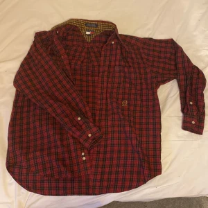 Tommy Hilfiger Skjorta strlk S - Storlek S men passar även lite större! Köp Tommy o get fly