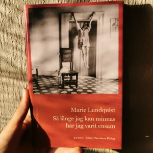 Roman Bok - "Så länge Jag kan minnas har jag varit ensam" av Albert Bonniers Förlag