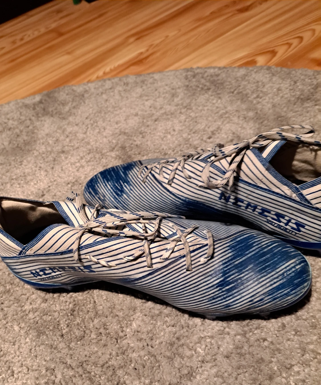 Adidas Nemeziz  - 90