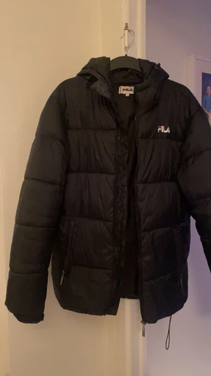 Jacka - Jacka från fila. Inga tydliga defekter. 