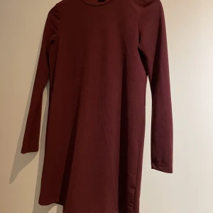 Klänning  - Rak klänning i bra skick