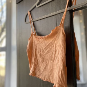 Croppat Linne 🧡 - Ett sommar fint linne i en lätt orange🧡