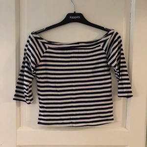 Ett gäng toppar  - Du kan få alla för priset eller skriva till mig om du vill ha en av dessa så löser vi det☺️