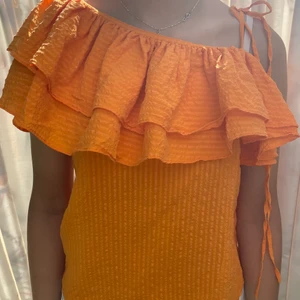 Ganni blus - Sååå fin Ganni topp!! Storlek 38 men passar även 36:)) 