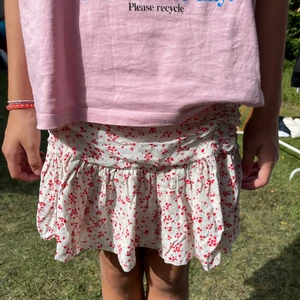 Ganni kjol - Helt ny Ganni kjol säljes! Storlek 38 men passar även 36