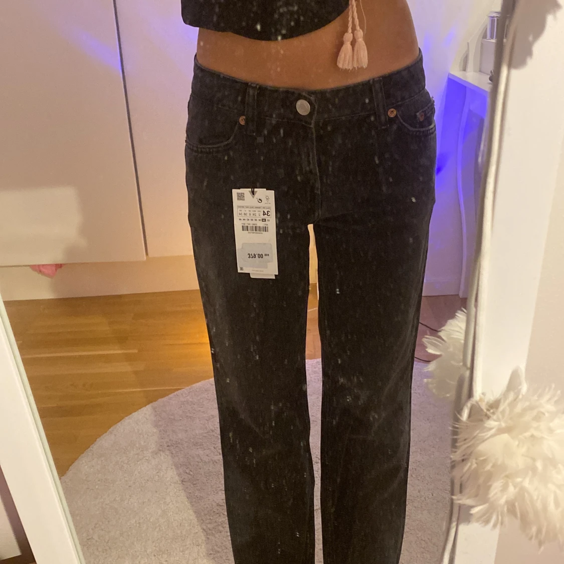 Svarta lågmidjade jeans från zara!