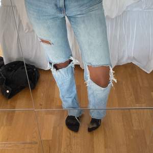Snygga zara jeans som inte kommer till användning 