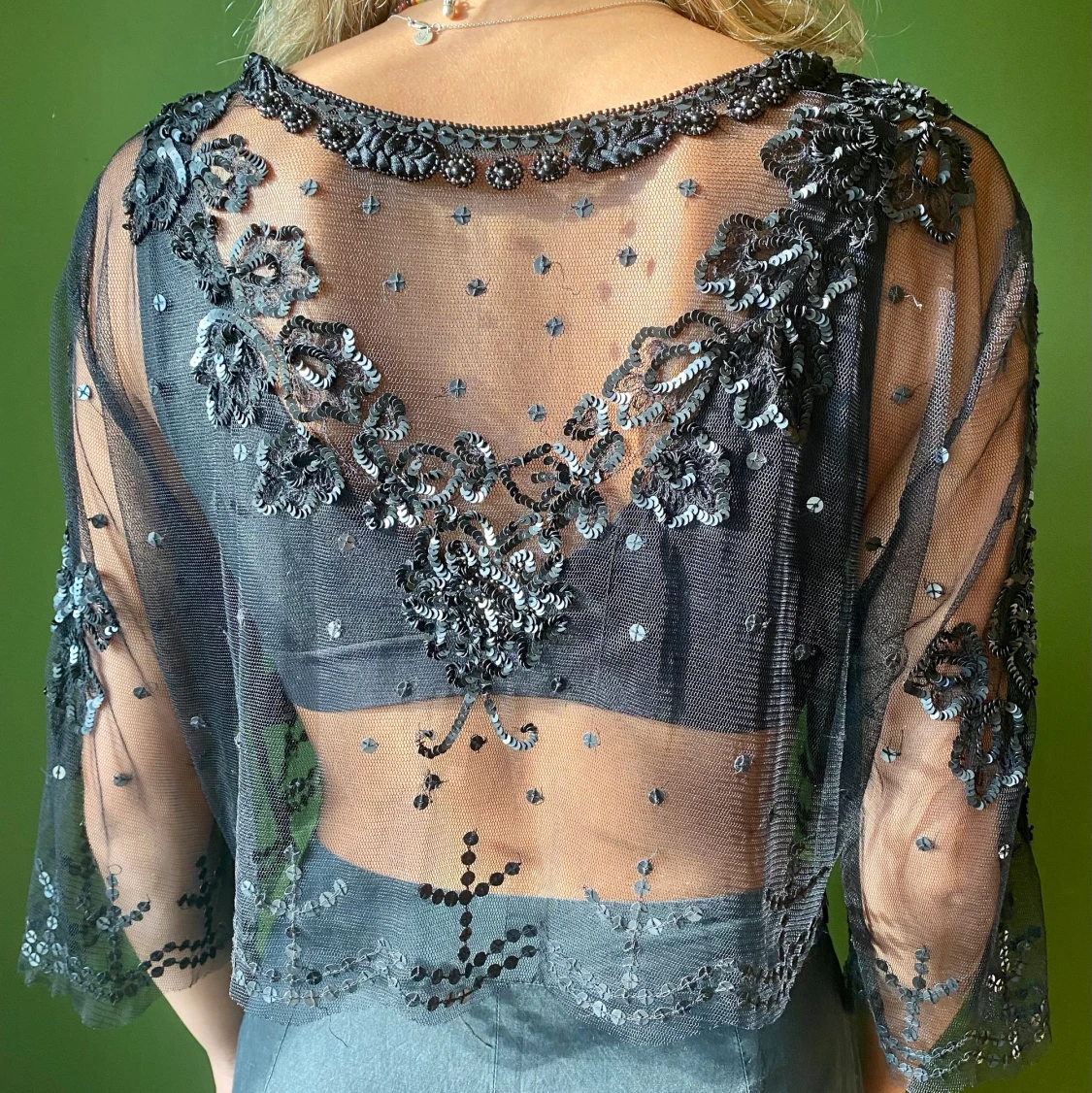 Svart bolero med paljetter - 91