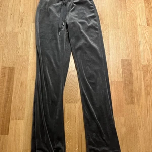 Gråa mjukis från gina - Använda några få gånger 