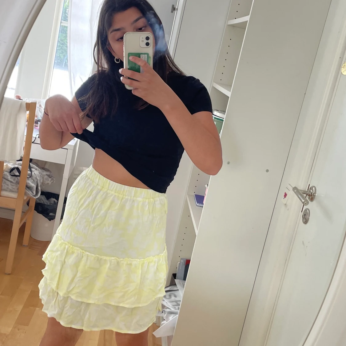 Gul/vit volangkjol - 90