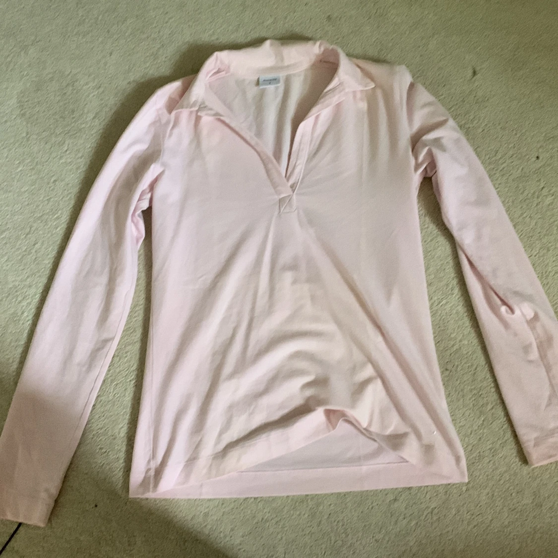 Långärmad tight rosa tröja med krage - 90