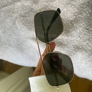 Solglasögon mango - Ej använda