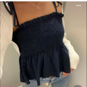 topp  - säljer exakt denna toppen, använder inte längre. Köparen står för frakten💕💖 NY ANNONS 