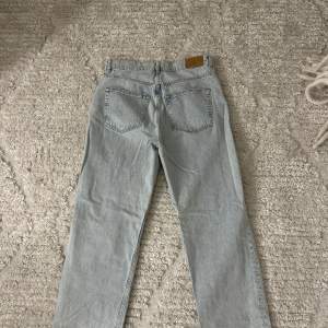 Jeans från Gina Tricot. Använd fåtal gånger. 