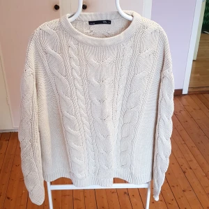 Tjock tröja - Tjock tröja. Storlek L