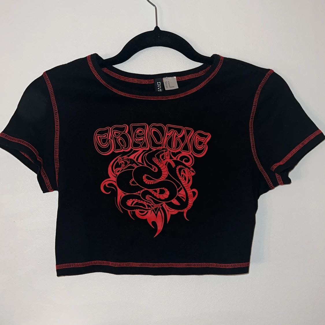 Croppad t-shirt med tryck