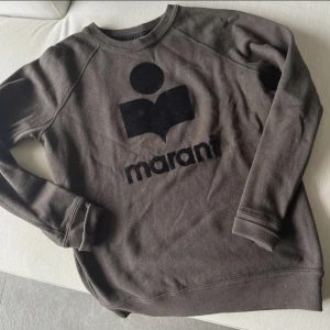 Isabel marant tröja  - Snygg brun isabel marant sweatshirt, skriv gärna frågor ❤️ den är köpt för några år sen men är sparsamt använd