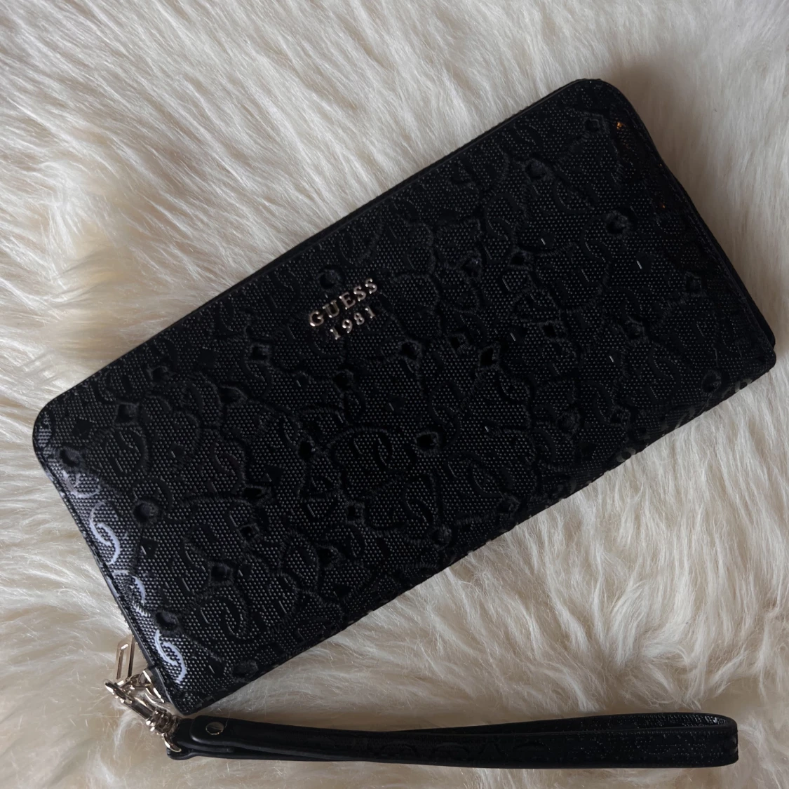 Guess plånbok (ny) - 90