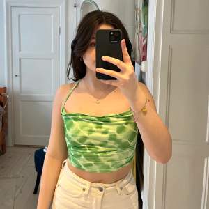 super cute green party top, size S good condition
