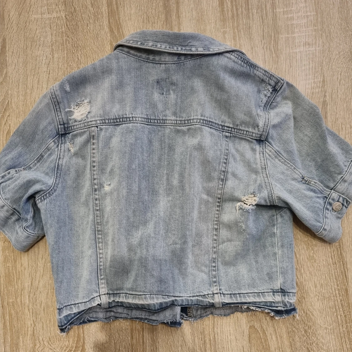 "Trasig" jeansjacka  - 91