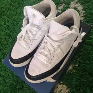 Jordan 3  - Jordan 3 "Fragment" använda men bra skick Cond 8/10 Storlek 42,5