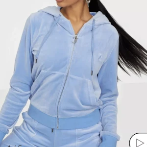 Juciy kofta  - Kom privat för bild på den, använd endast en gång eftersom den inte passar mig 