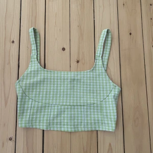 Topp - Supersöt topp från Zara. Jättefin till sommaren 🌞
