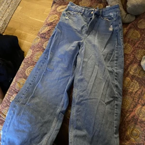 Jeans  - Från zara, utsvängda 