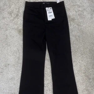 Kostymbyxor - Helt nya kostymbyxor från Zara  Storlek: M 