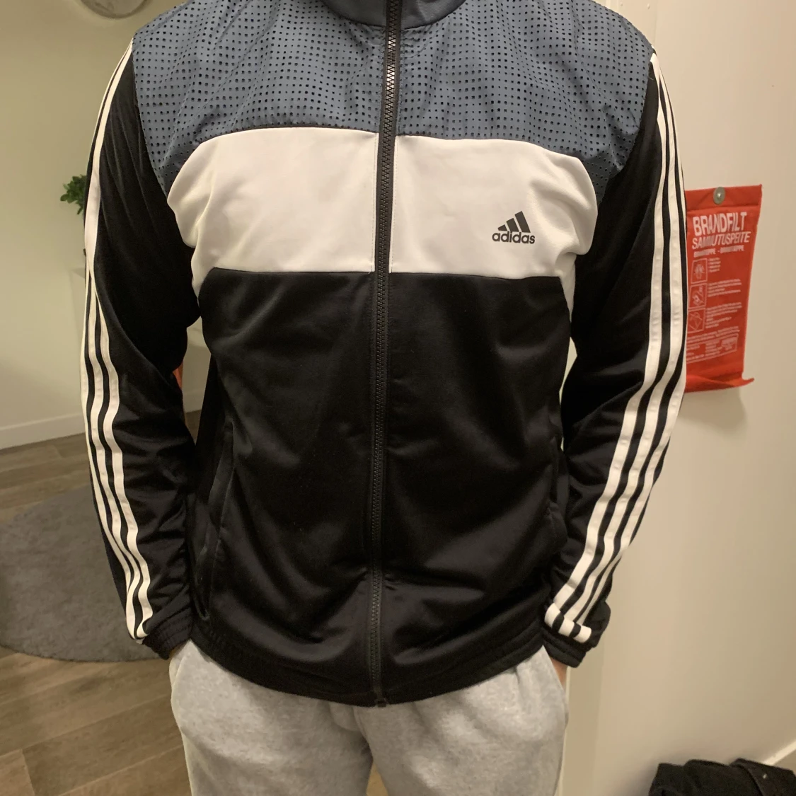 Adidas Tröja