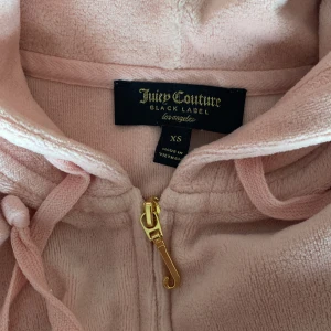 Juicy Couture Tröja  - Super fin💓 Säljer då den inte kommer till användning längre! 