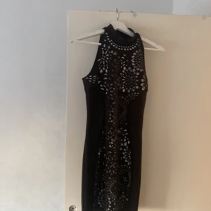 Klänning  - Har används 1 gång