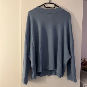 Tröja  - Bra skick, knappt använd 