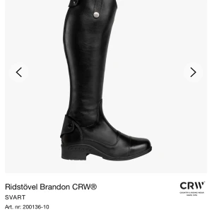 Rid Stövlar - Säljer dem på grund av köpt fel storlek. Aldrig använda. Prislappen sitter kvar.