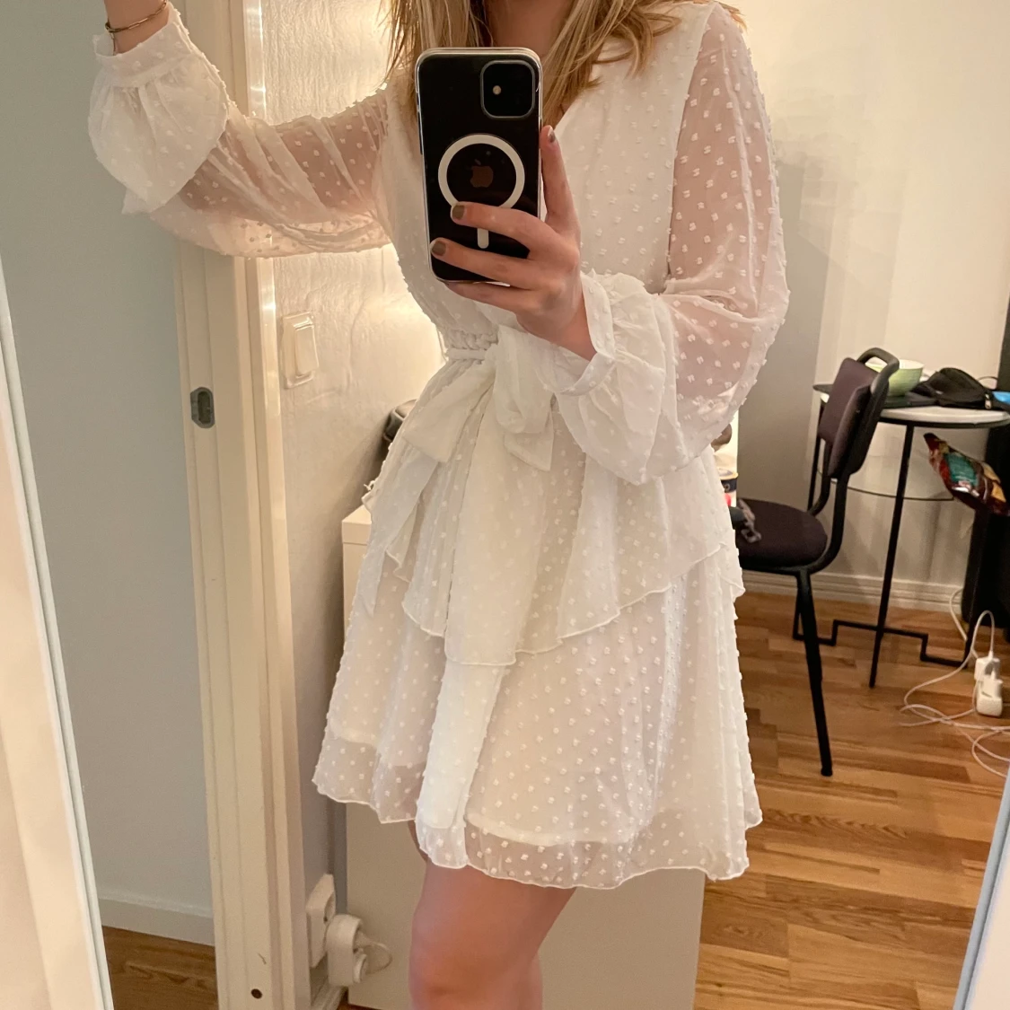 Studentklänning / vit klänning