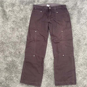 Snygga byxor - Snygga byxor från kappahl. Stl 158 men passar också XS-S skulle jag säga. Bra skick. Buda privat.