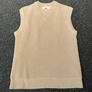 Samsøe Samsøe stickad väst i XS - Skön stickad beige bomullsväst i storlek XS. Använd Max 2 ggr 